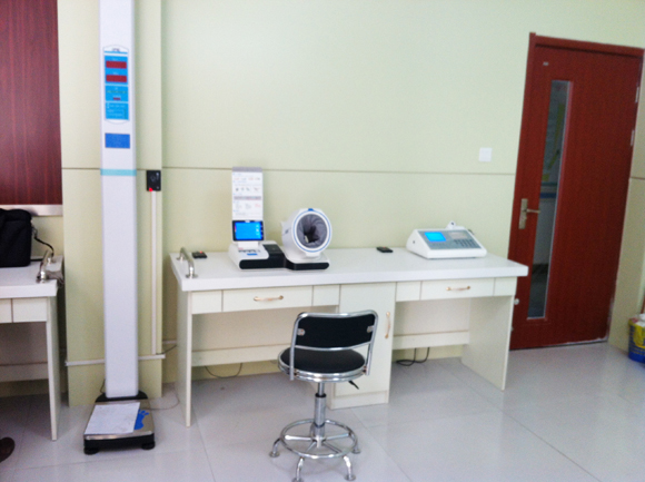 �ҹ�˾���g(sh��)�ˆT�������M�н���һ�w�C���b�{(di��o)ԇ��