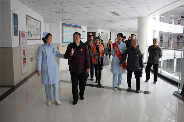 ����һ�w�Cһ�w��ģʽ�İl(f��)չ�F(xi��n)��